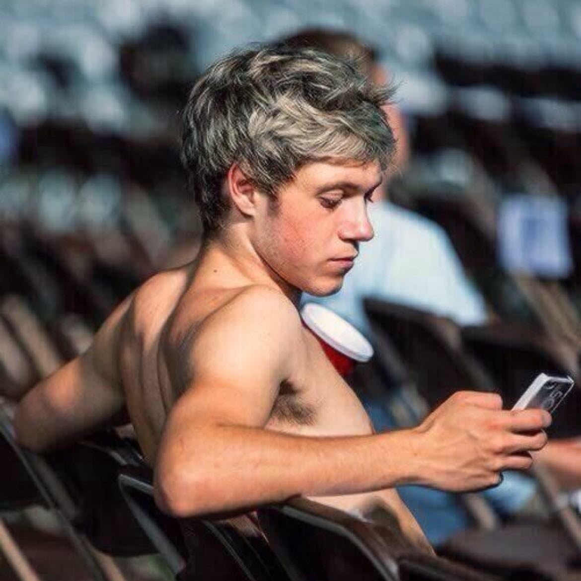Frat boy Niall๐