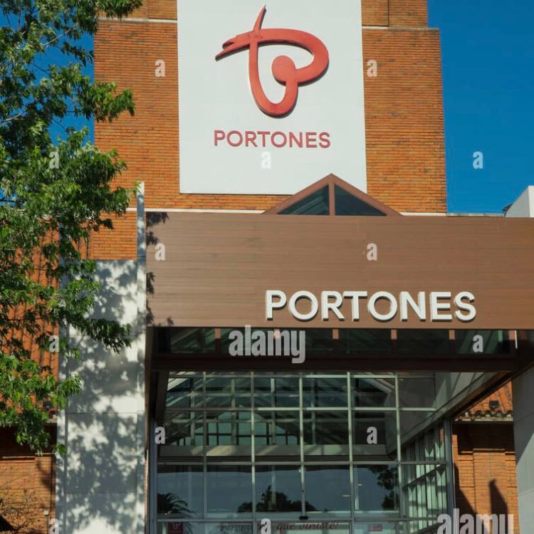 Portones Shopping