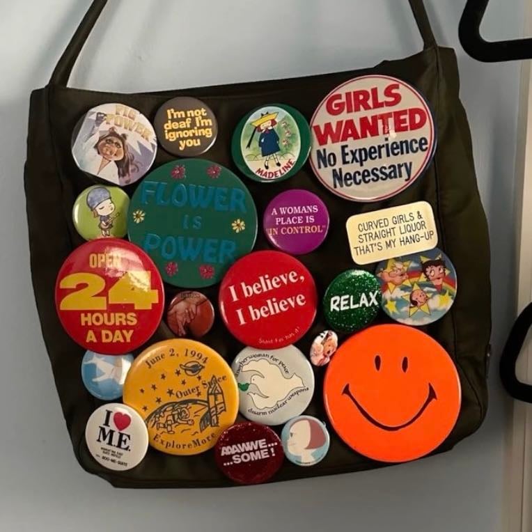 Pin back buttons