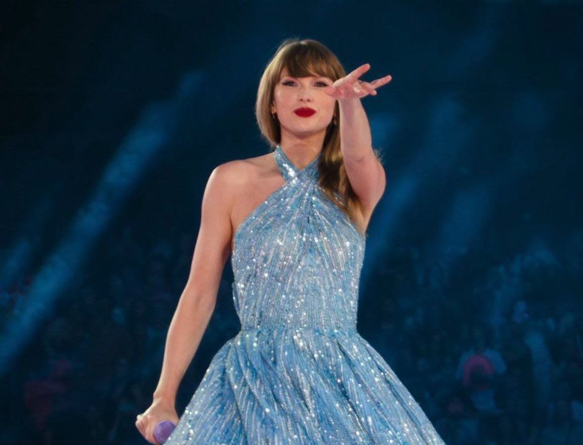 my favourite taylor swift songs 馃専 - Music hypelist by sophie tomlinson 馃巰