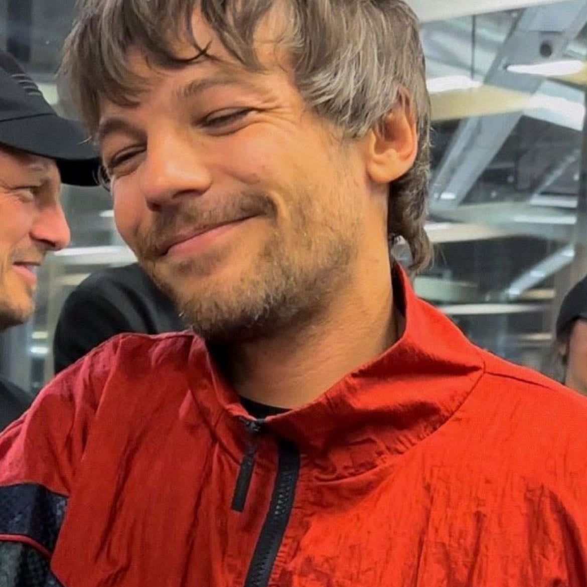 Louis Tomlinson - Artist