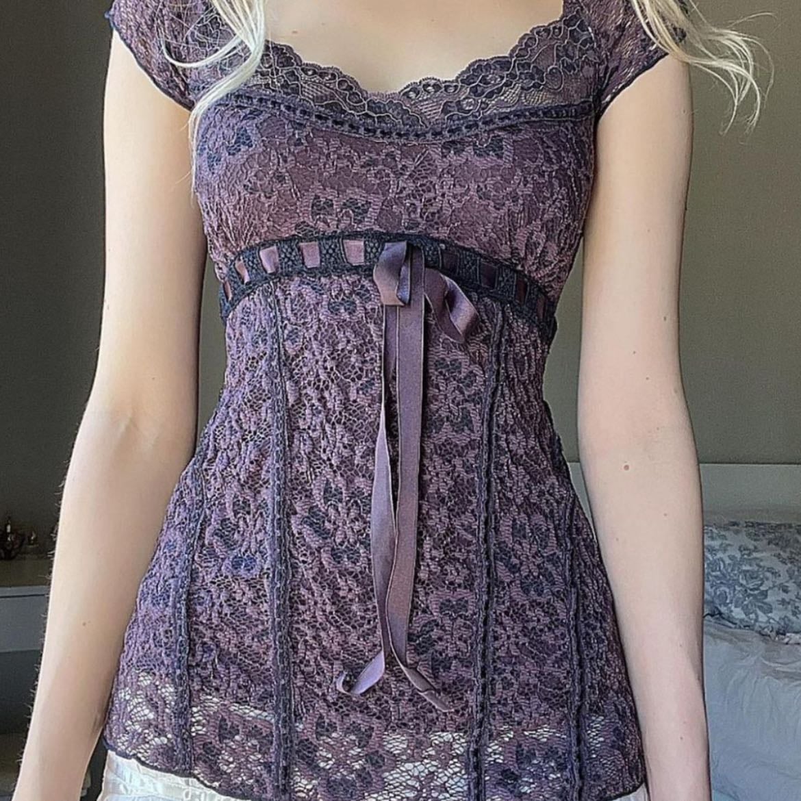 lace shirt