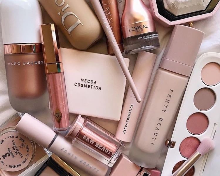 Lista de maquillaje que uso y quiero comprar