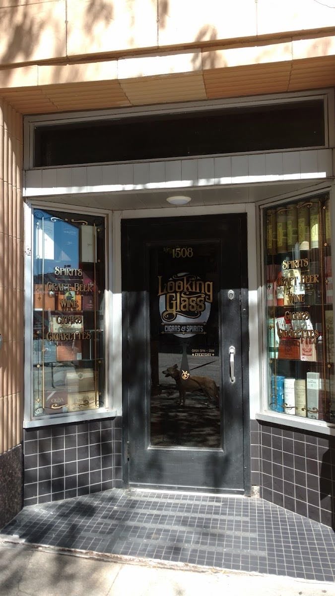 Looking Glass Cigars And Spirits - speakeasy!