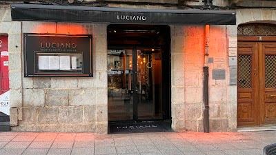 Luciano Santander - 8/10