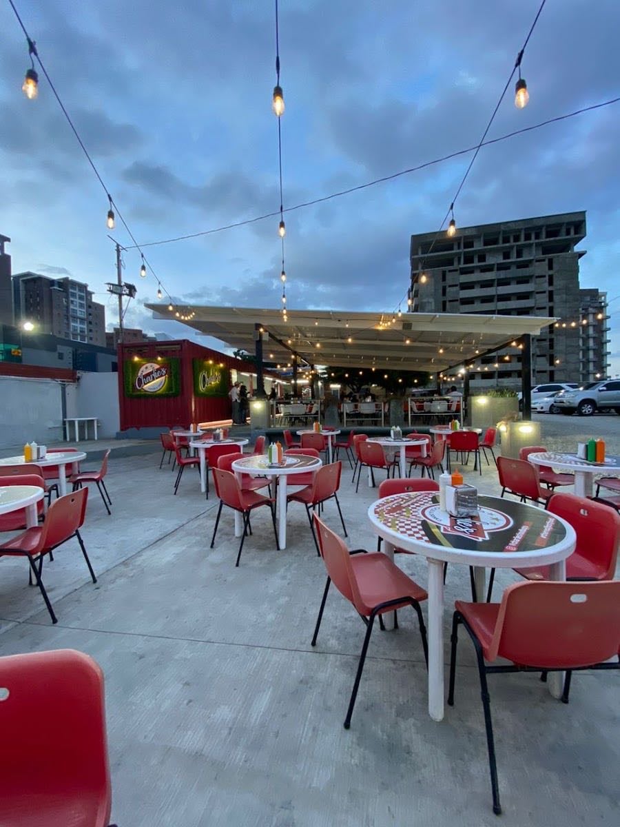 Charlie’s Food & Drinks - llamado a la reflexión 🥲