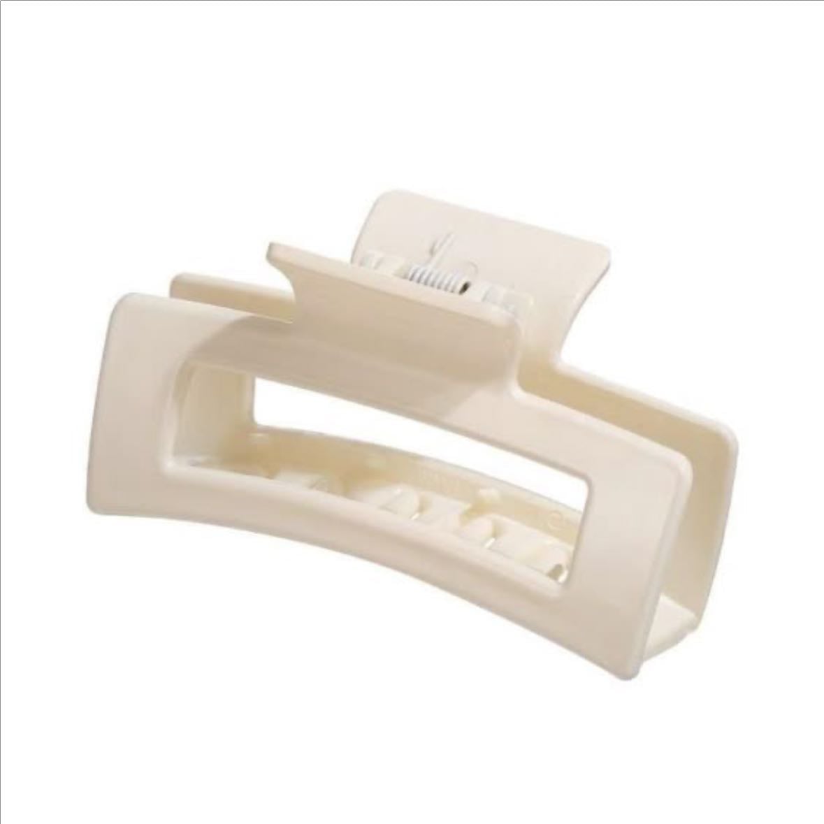 Broche essential - Lo necesito ya. Los que tengo me agarran poco pelo.