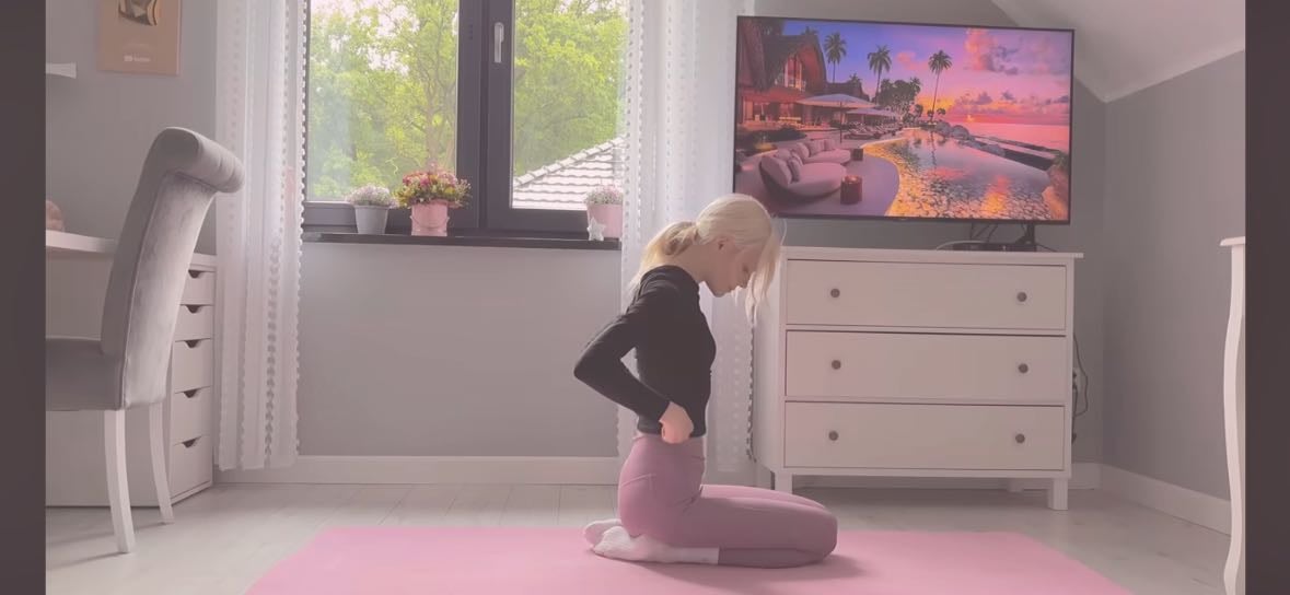 Slim back - Nikola’s pilates | 5 min