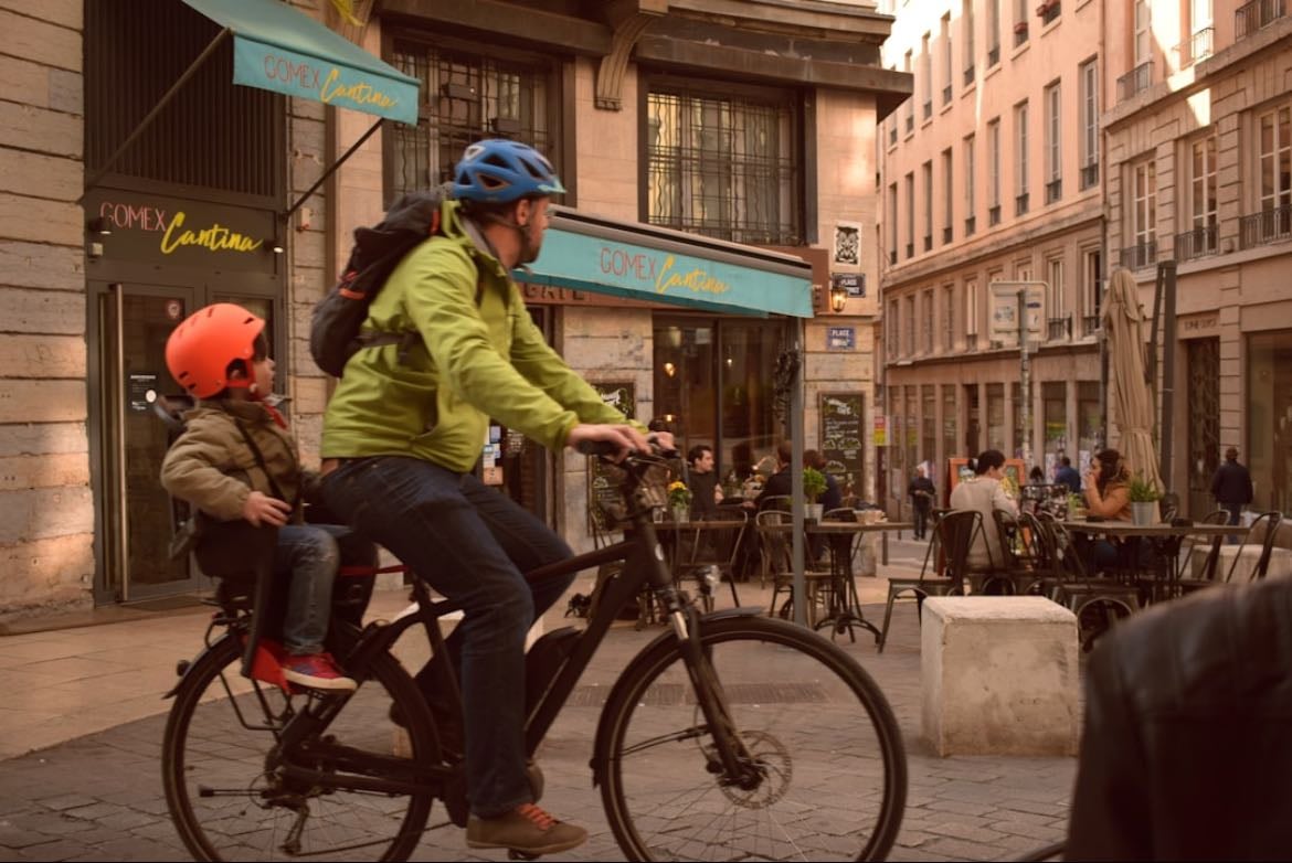 Bike in France - Especially with a baguette under my arm.