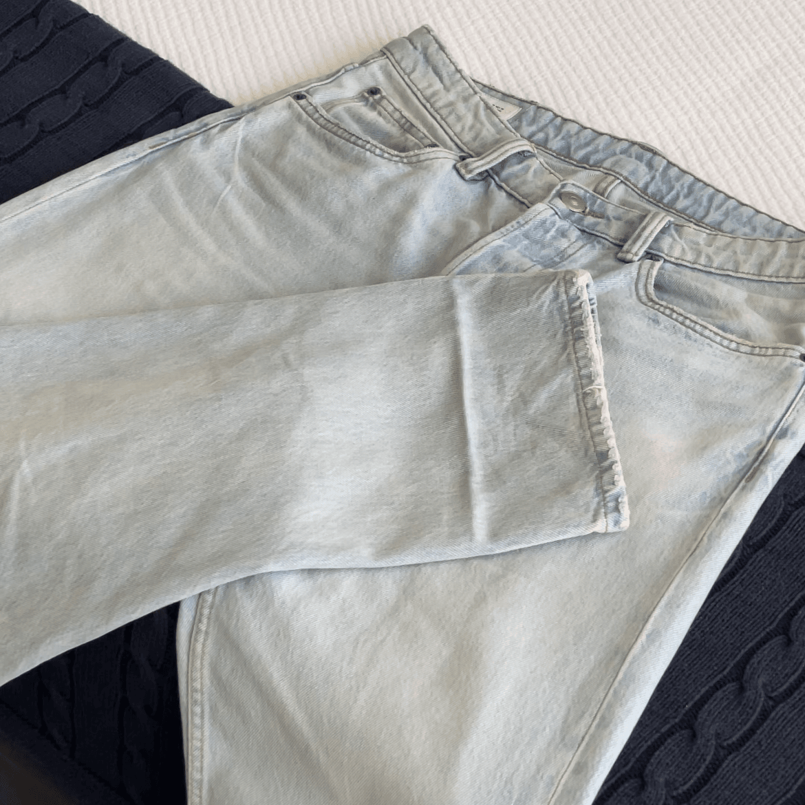 Regular Fit - Light Wash Jeans - ZARA