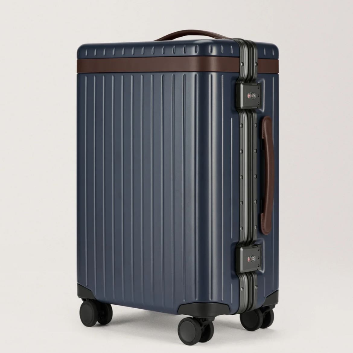 Carry-On x Hackett London - Carl Friedrik x Hackett London