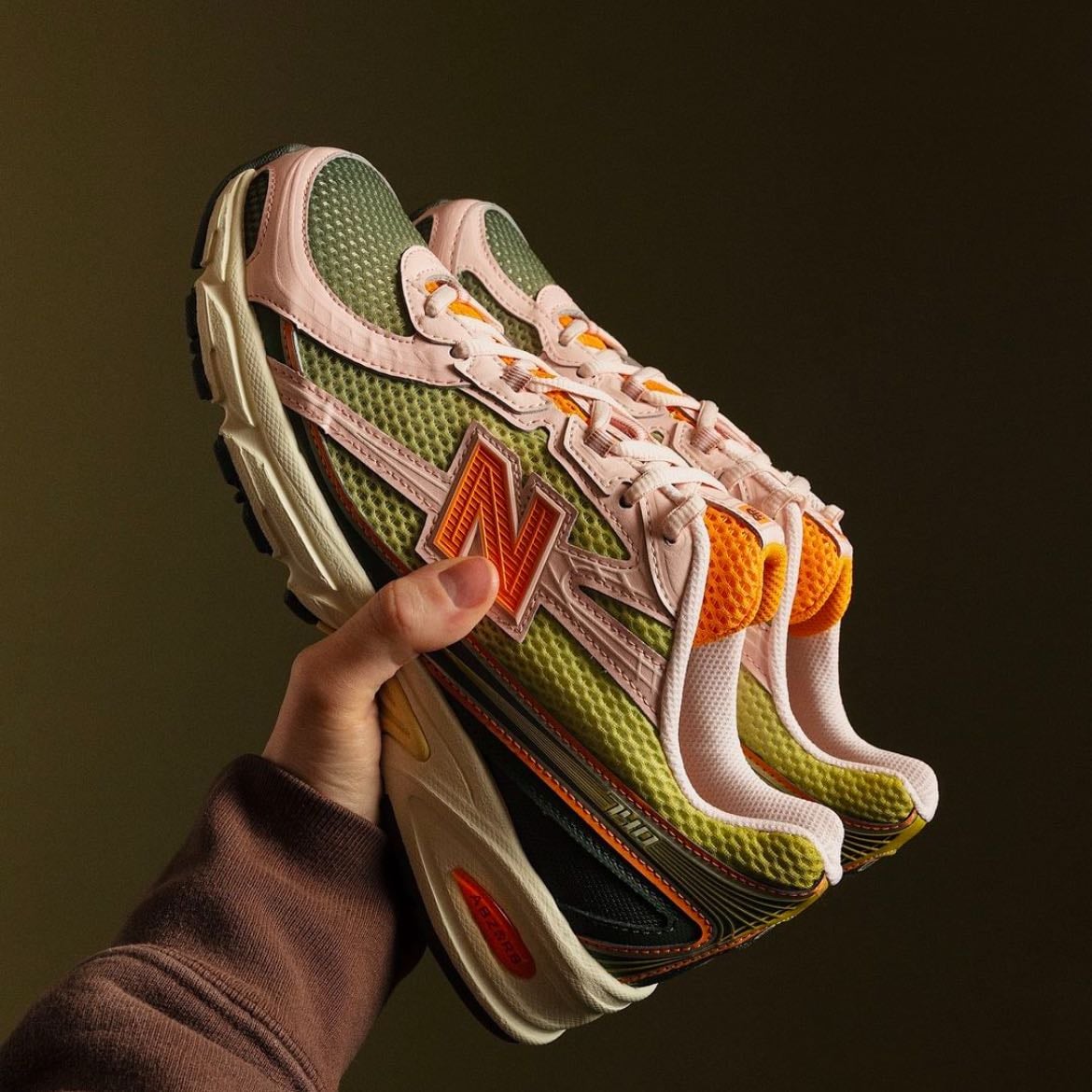 New Balance 740 - Green/Orange - New Balance
