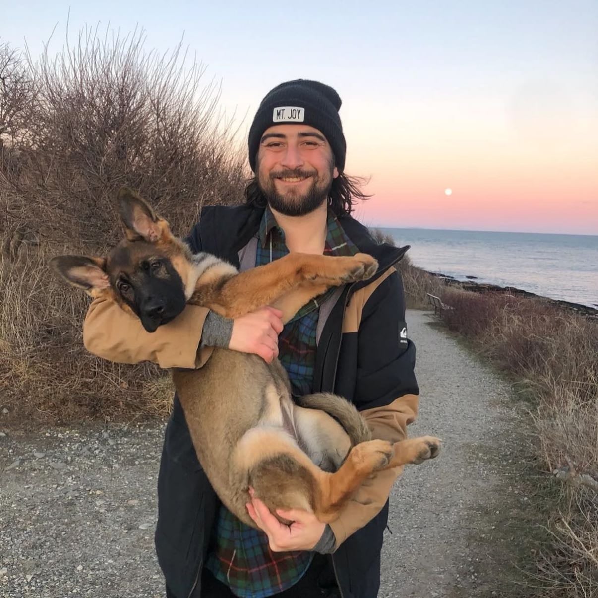 Noah Kahan - Artist