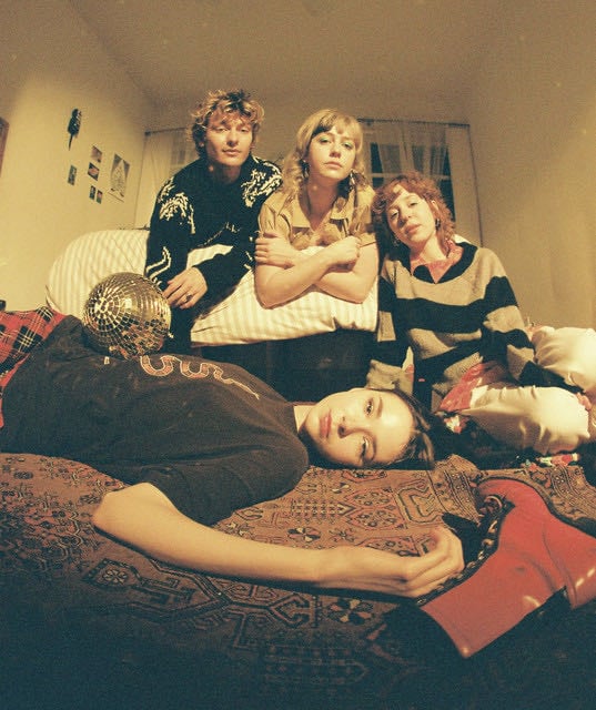 The Regrettes - Artist
