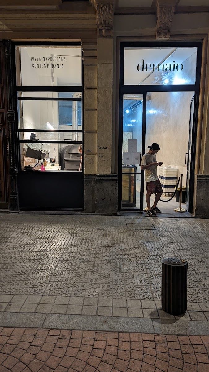 Demaio | Pizza Napoletana Contemporanea & Pasta Fresca - Jardines de Albia - 📍Bilbao