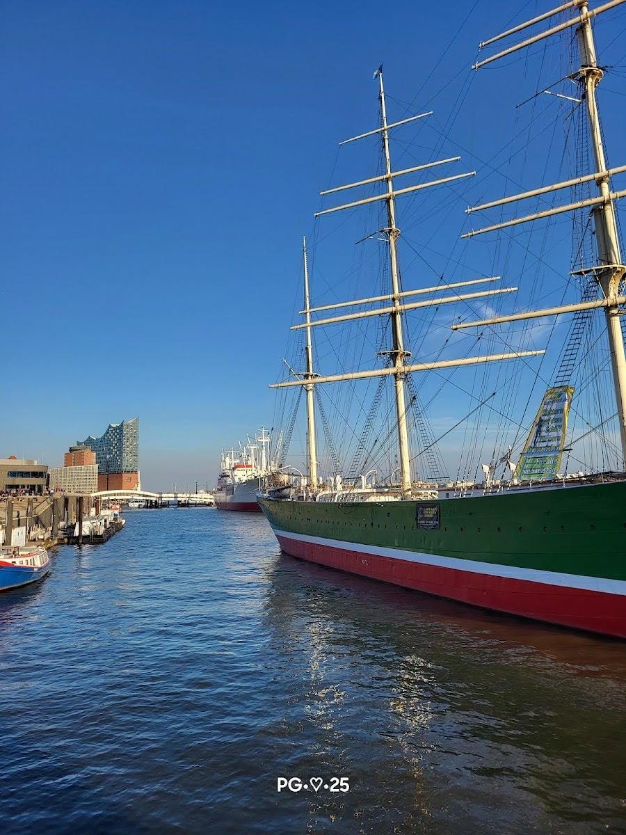 St. Pauli Landungsbrücken