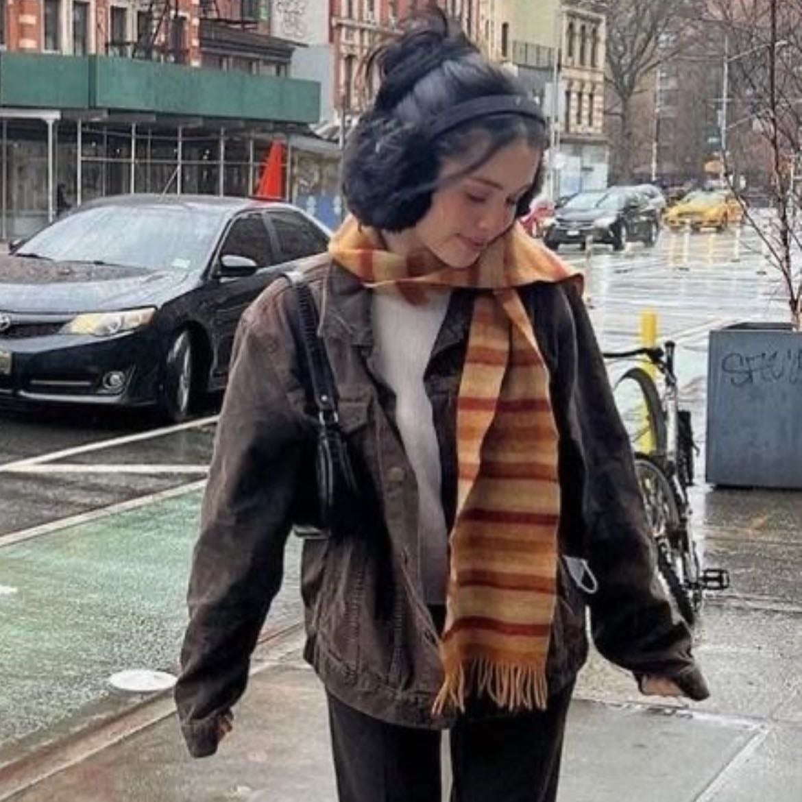 Downtown girl - Suéteres, jeans rectos, botas