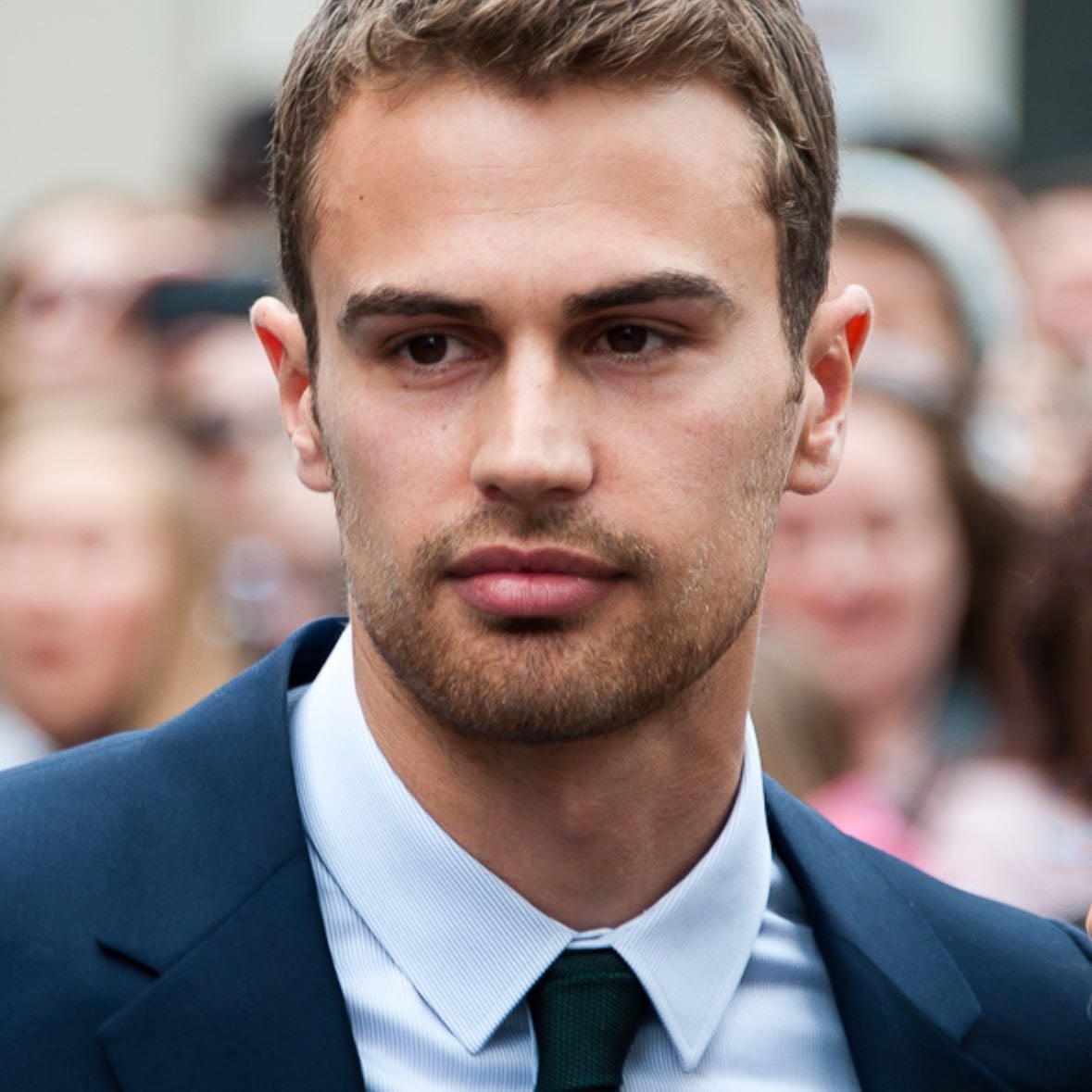 Theo James - Hottie