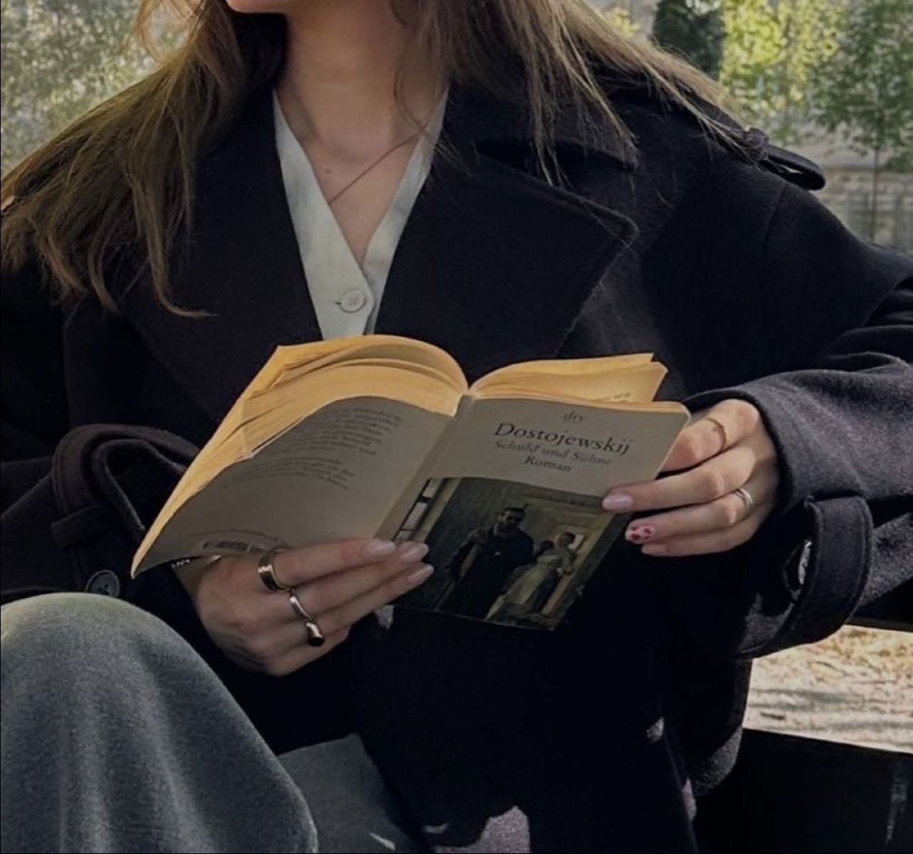 A girl and her favorites books ⁎⁺˳✧༚ - Books hypelist by Sarah Storolli