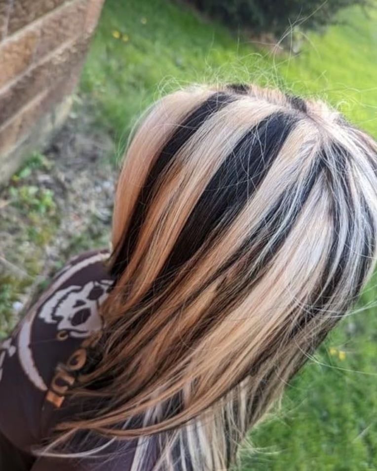 black stripes