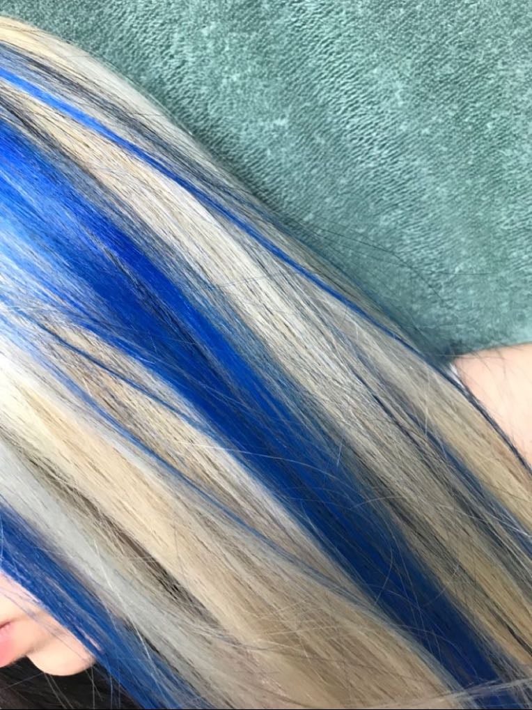 blue stripes
