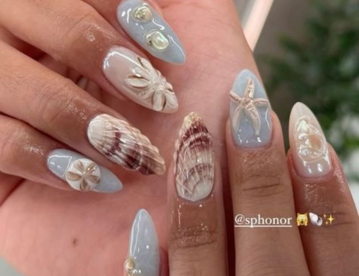 summer nail inspo