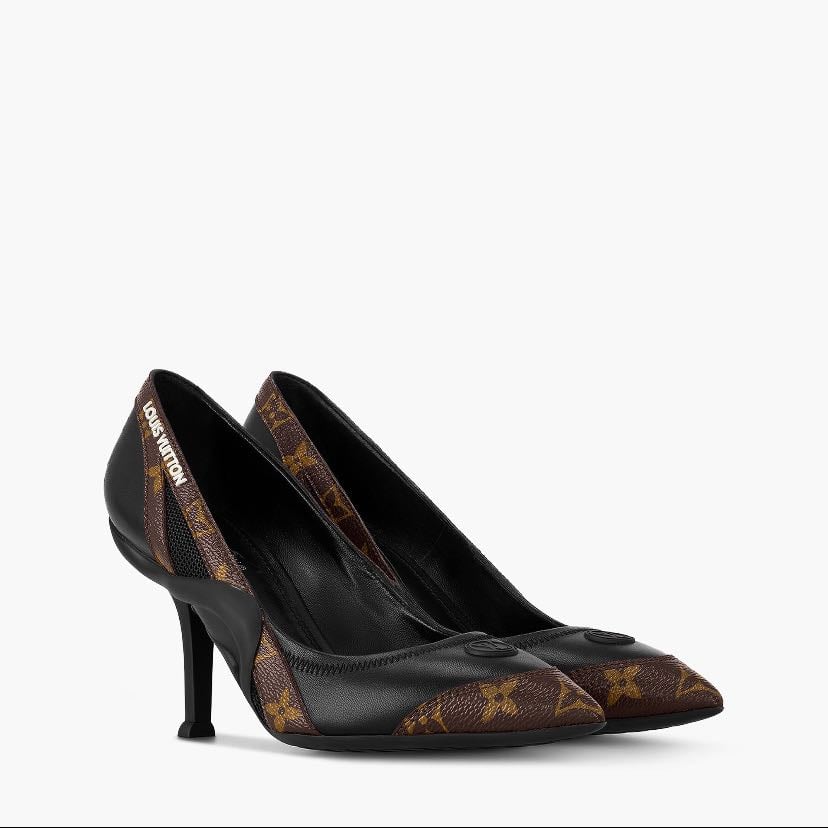 Archlight Pumps - 870 $