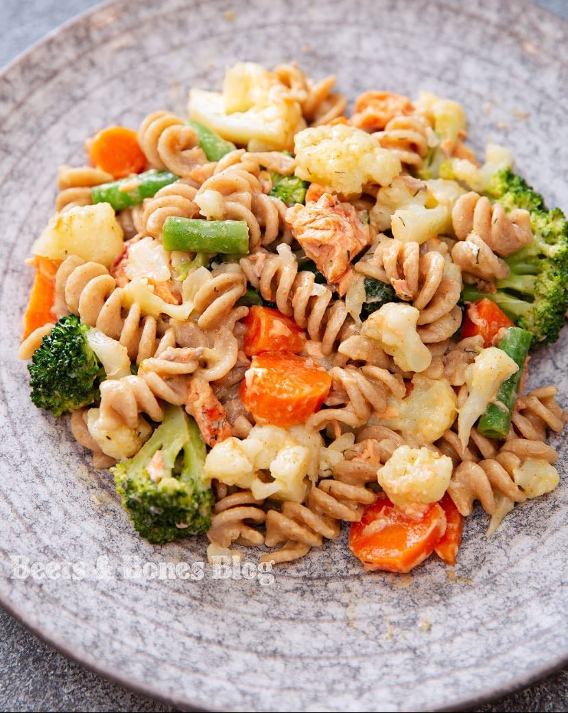 Whole Wheat Pasta With Salmon Coconut Cream And Vegetables