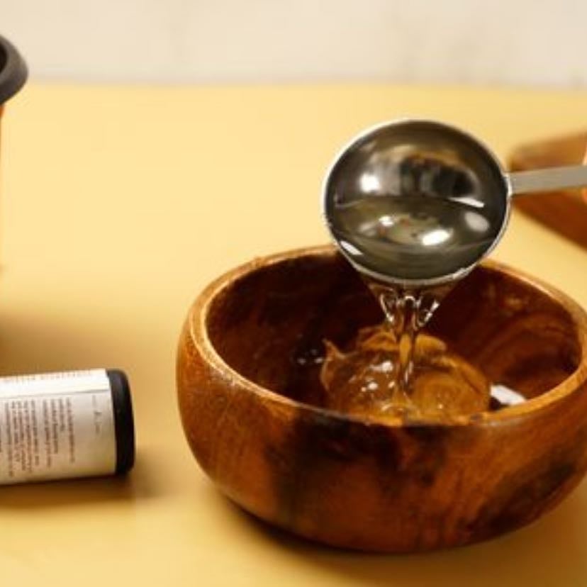 Aloe Vera Gel, Jojoba and Coconut Oil