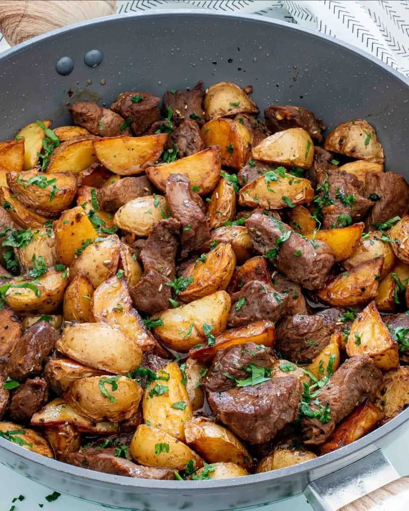 Pan-Fried Potatoes With Beef And Vegetables