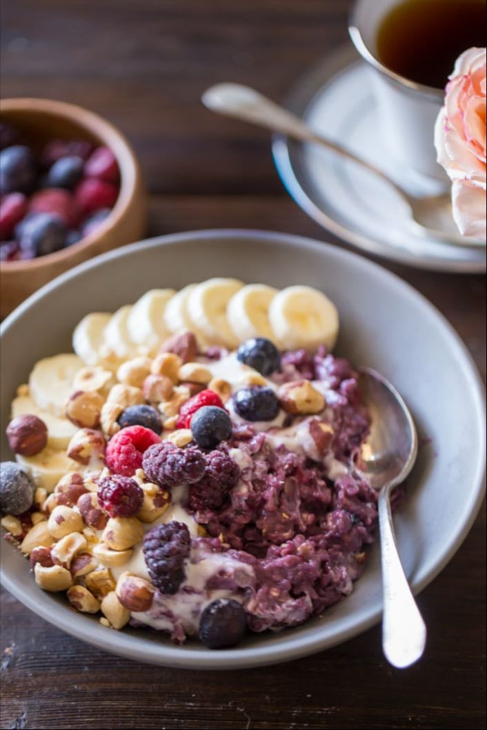 Oat & Berry Breakfast Bowl