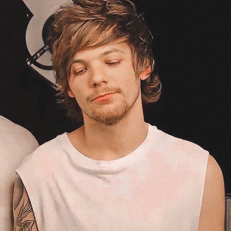 13. his laugh - his laugh is so adorable. it’s so gentle and you can hear how happy he is. it makes me so happyyy