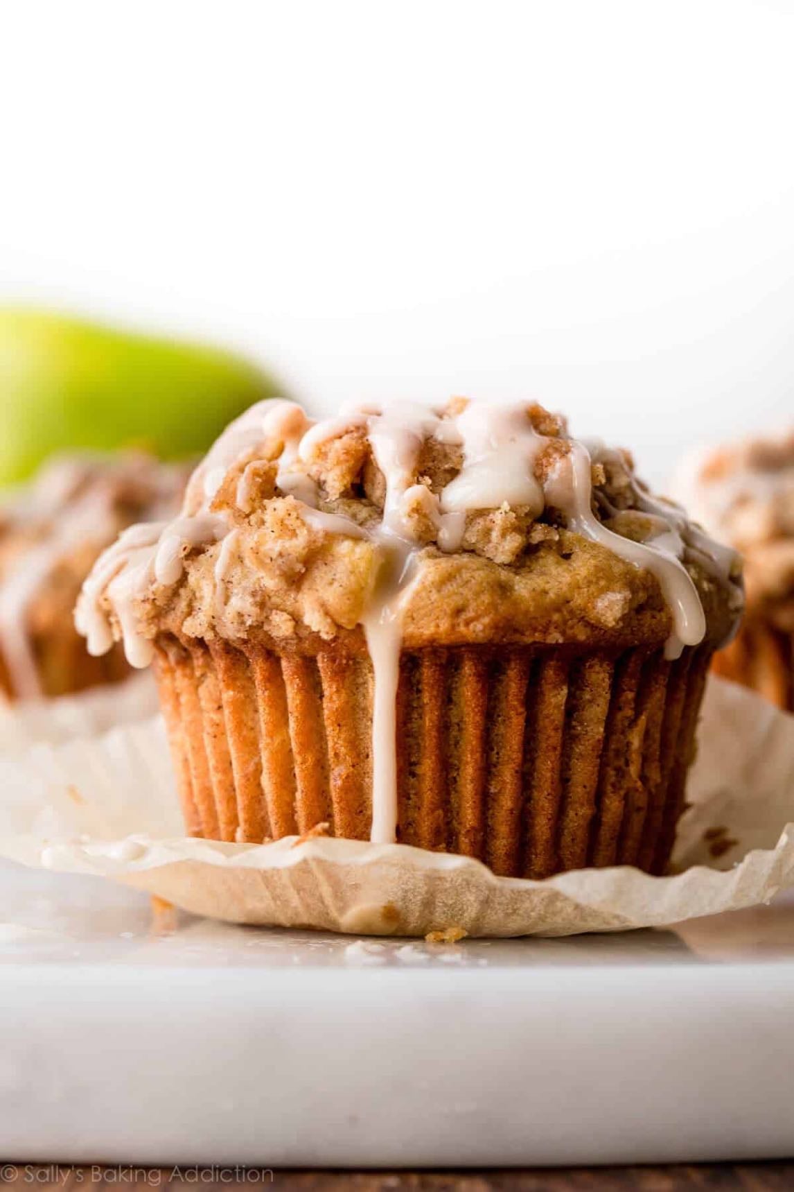 apple cinnamon muffins