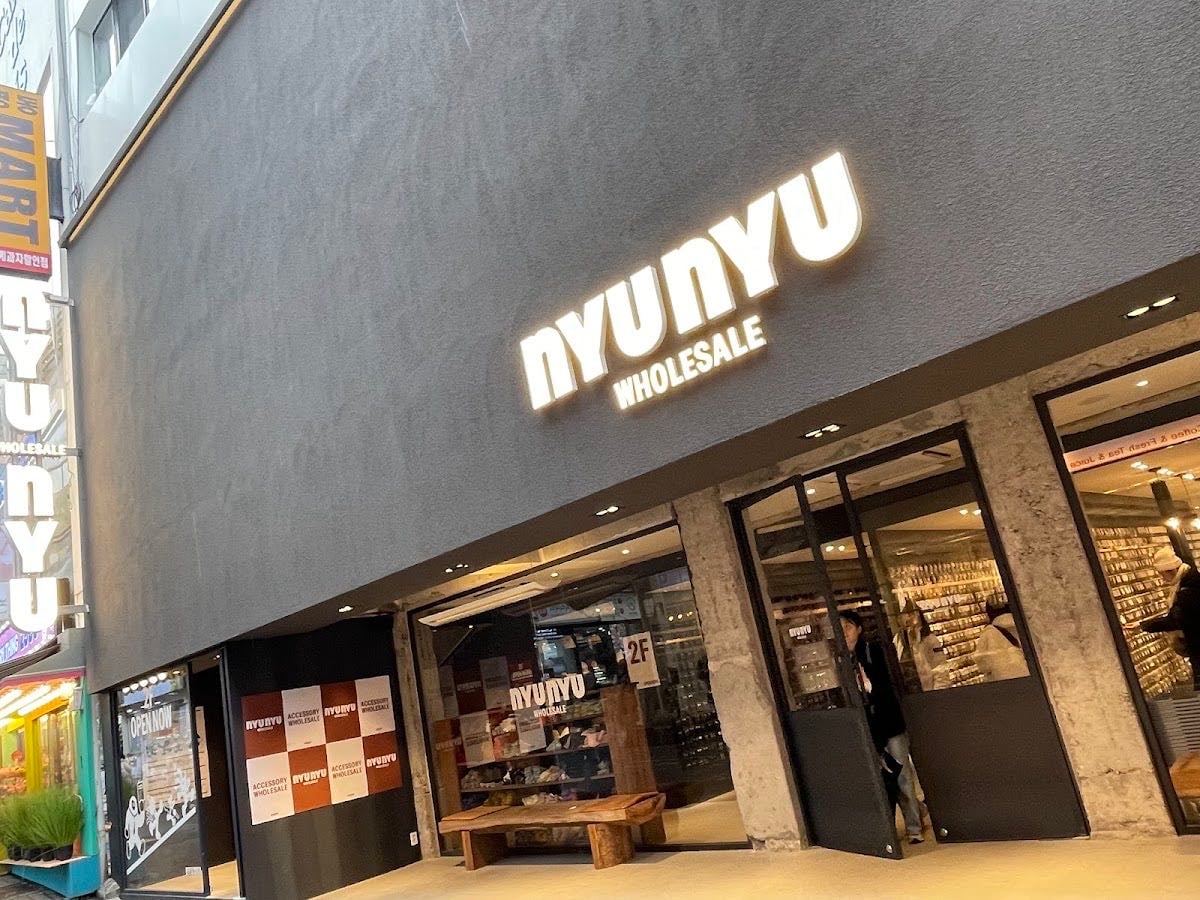 nyunyu myeongdong