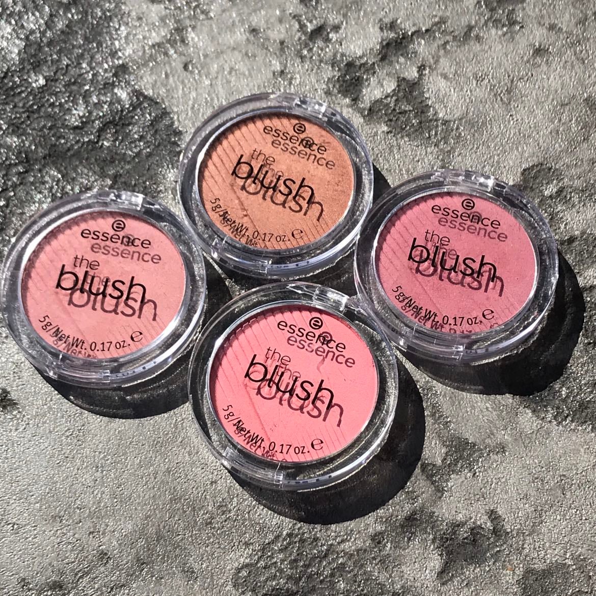 Blush - i got the medium shade is between contours and blush and is perfect