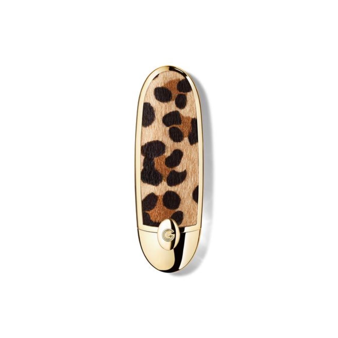 Labial guerlain - Me encanta que lo puedes personalizar y que hay mil cases diferentes para hacerlo súper a tu estilo, además de que se ve súper fancy 🍸🐆