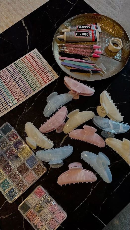 Claw clip decorating
