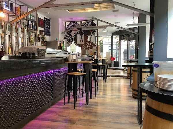 Los Metales Bar & Kitchen