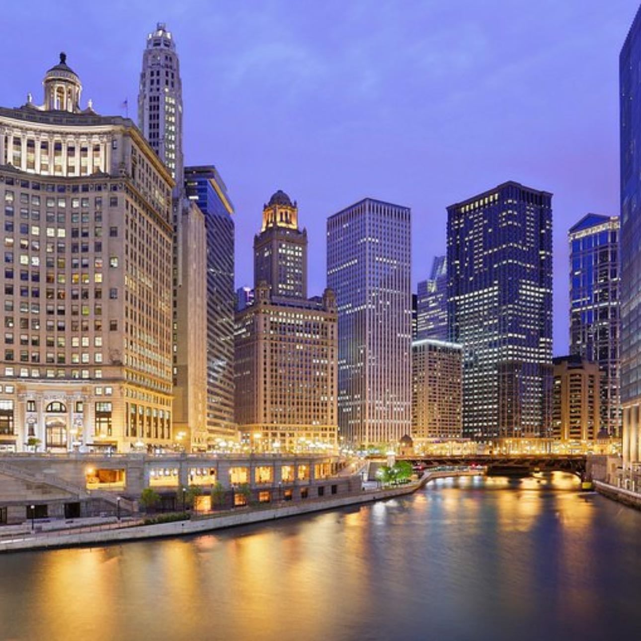 London house 85 E wacker Dr, Chicago 60601