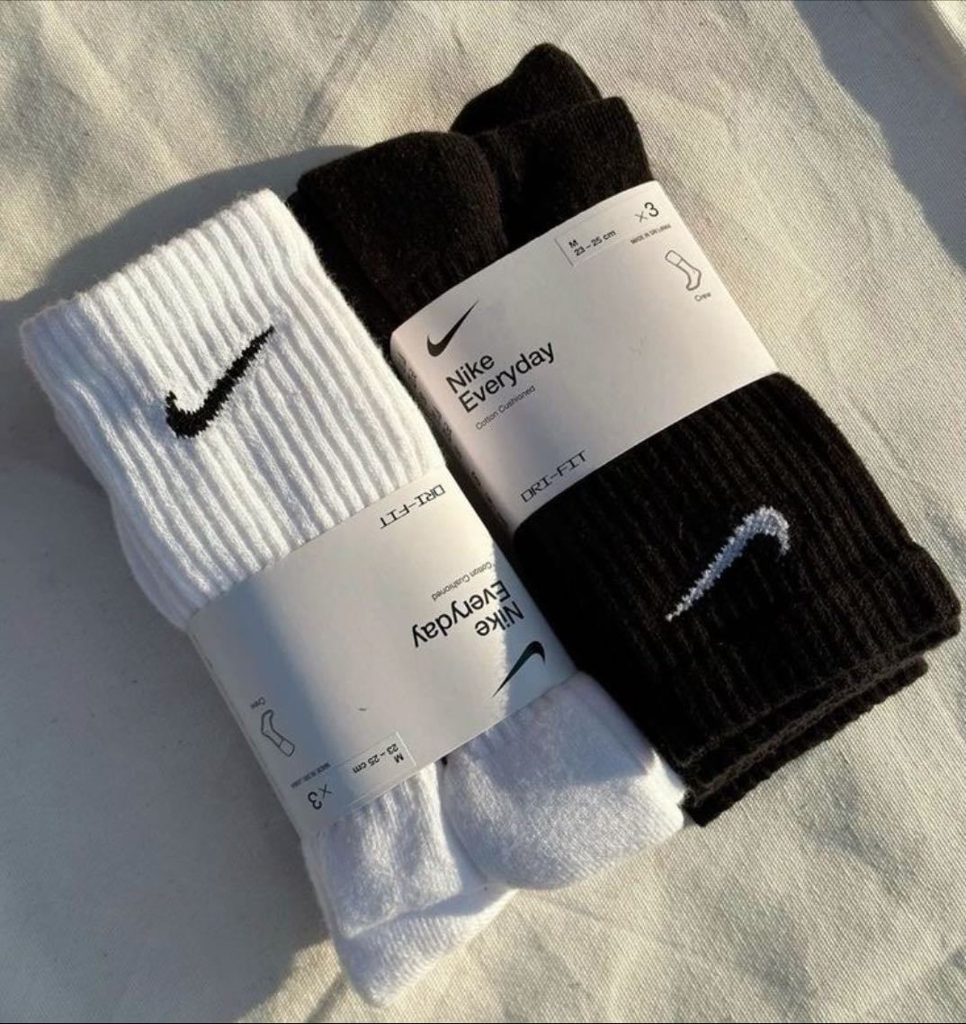 socks from nike - black & white ofc