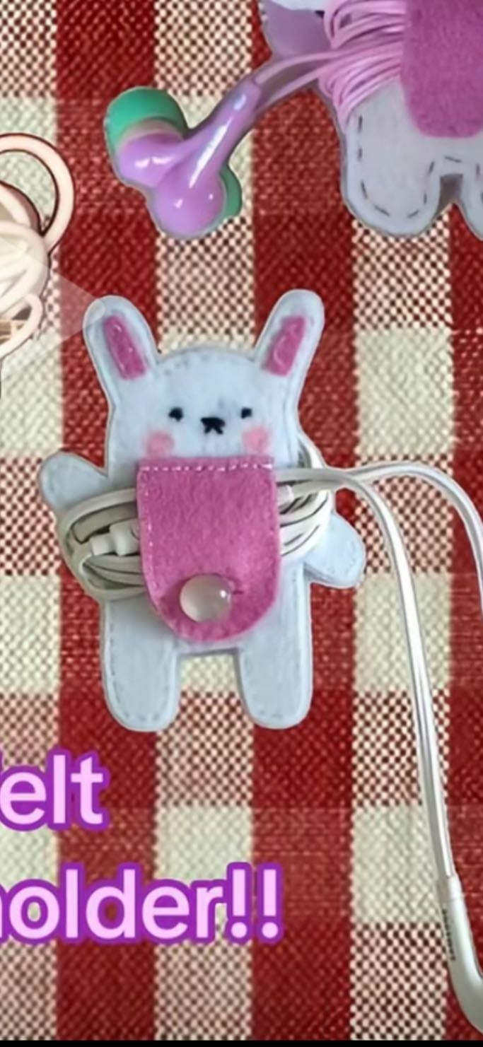 bunny headphone holder