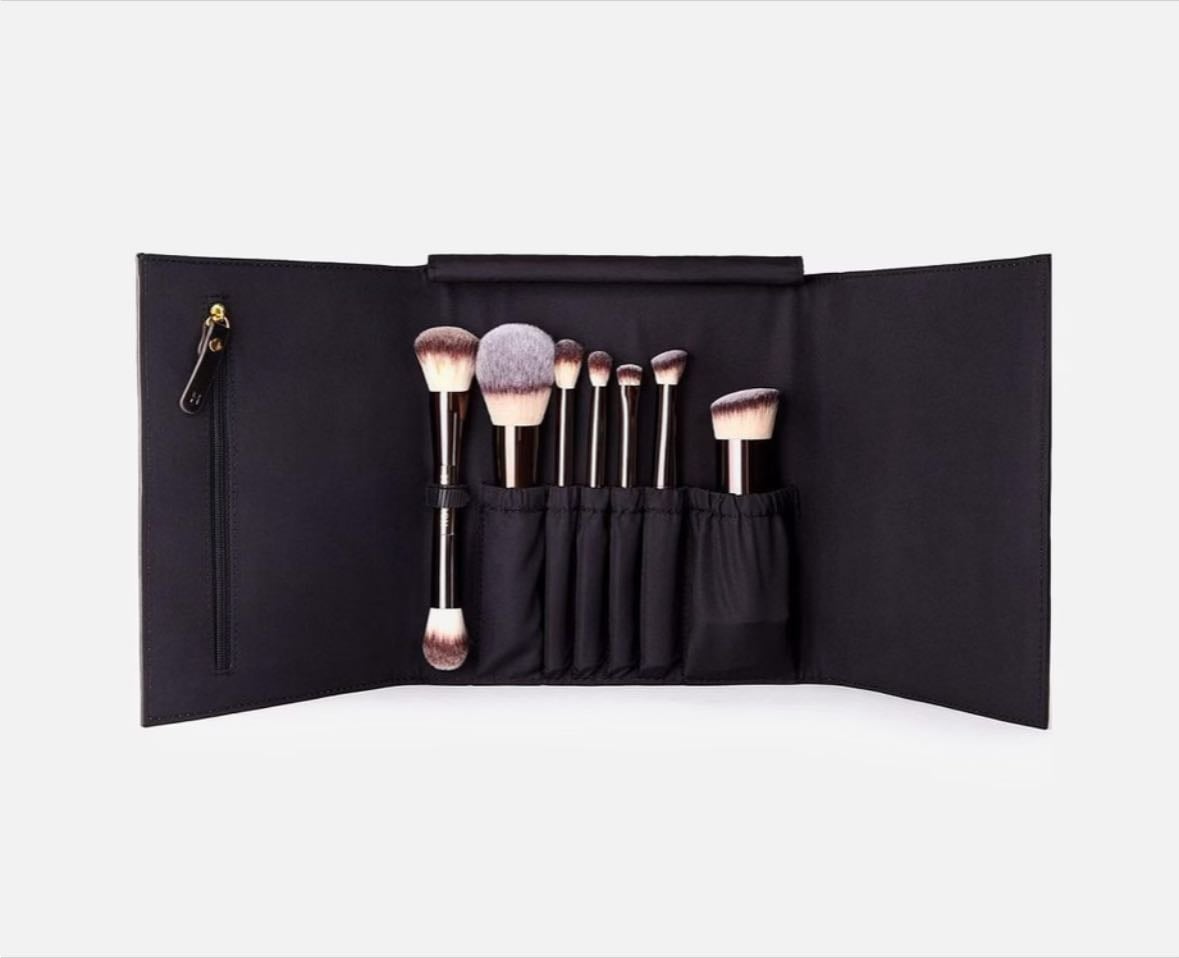 Hourglass brushes