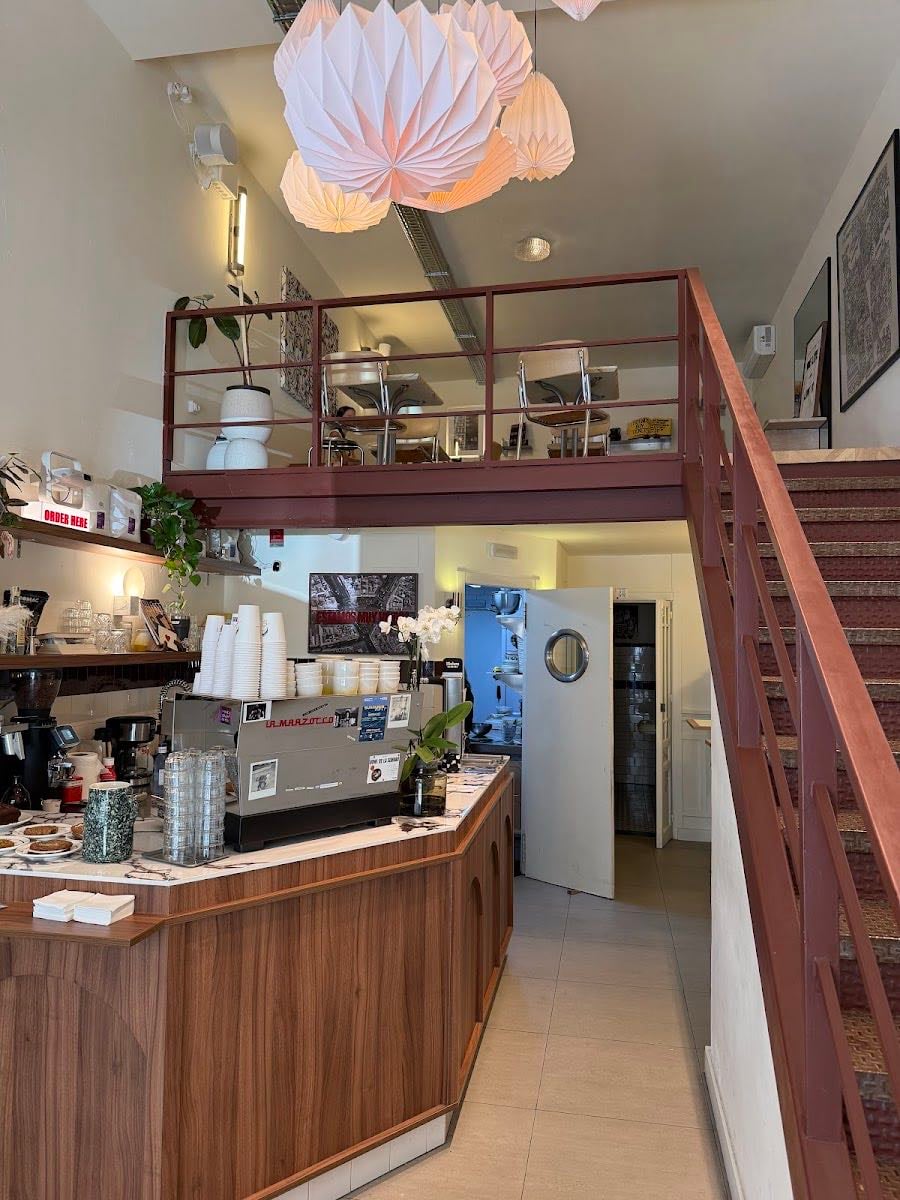 HOST - Coffee & Wine