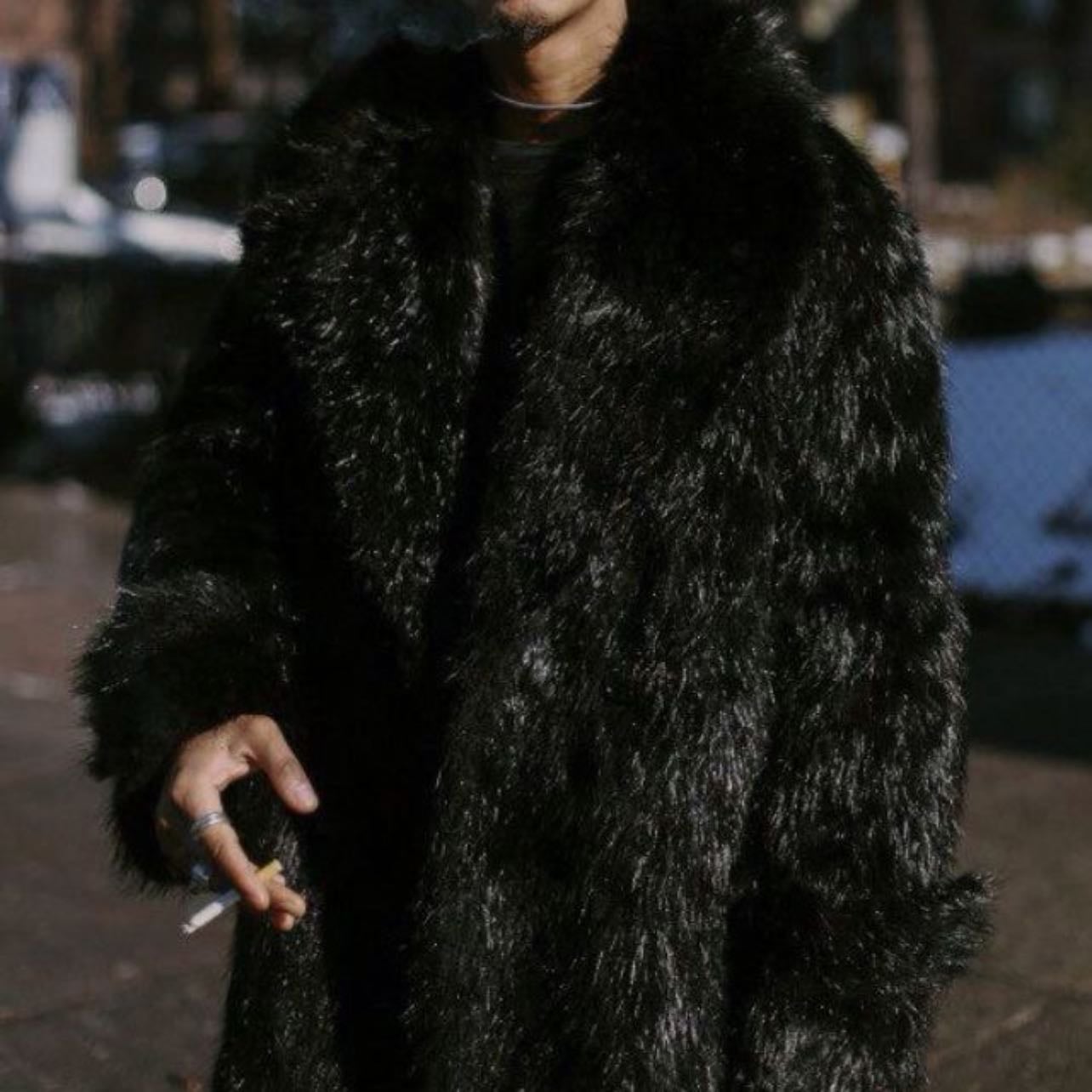 klaus hargreeves. - the umbrella academy