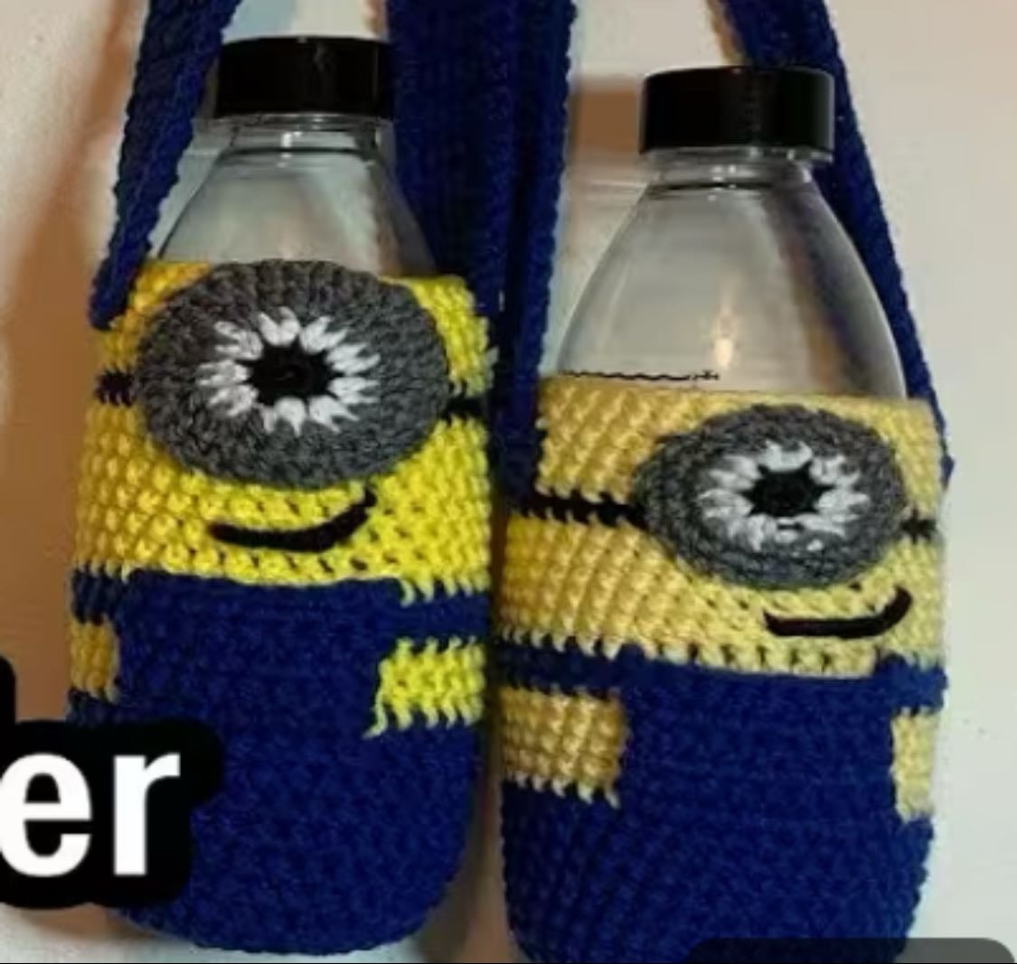 minion bottle holder 💛