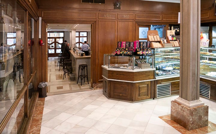 Café Pastelería López-Mezquita