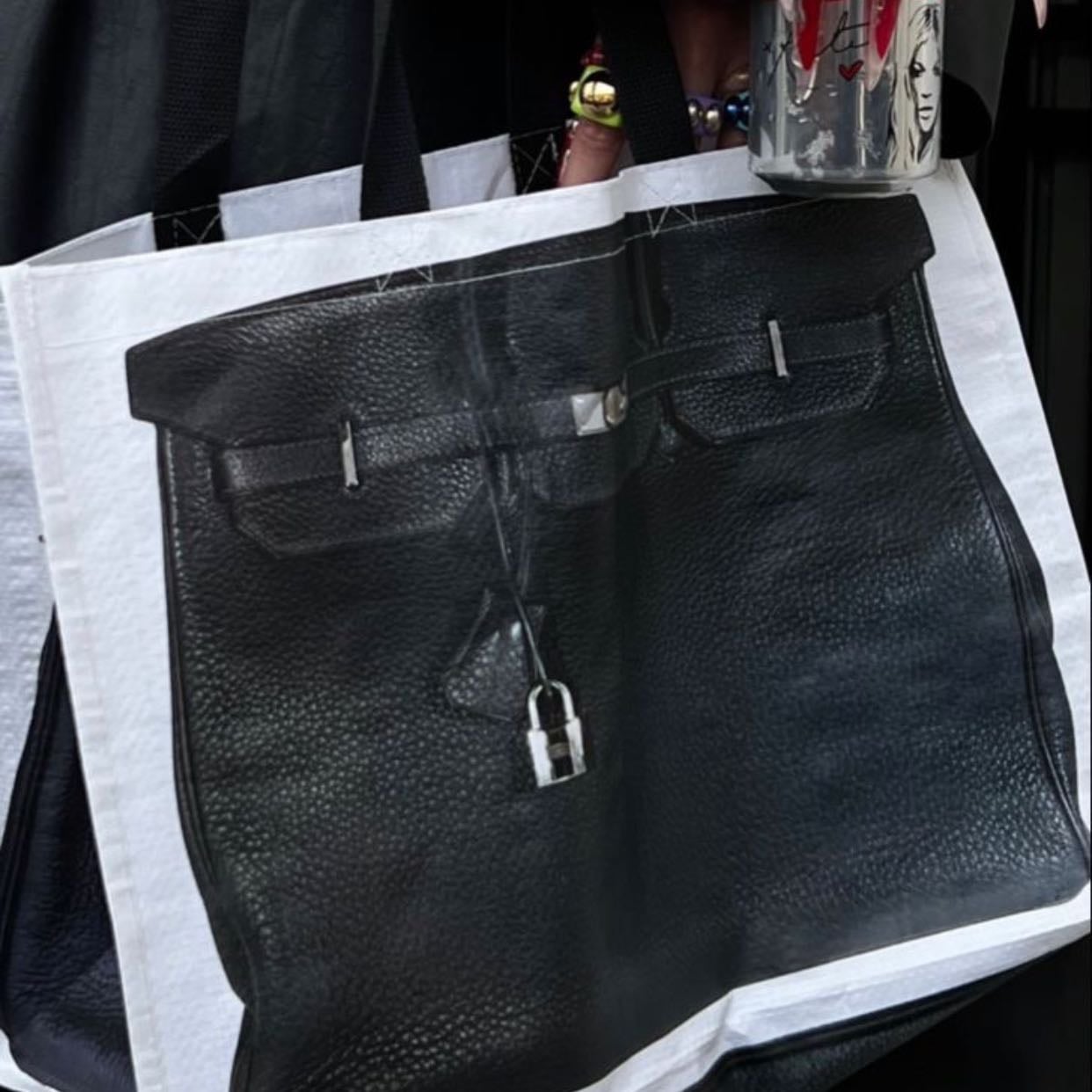 Accesorios - Lentes de sol, bolsos, pinzas del cabello, un hombre, gorros, gorras, etc.