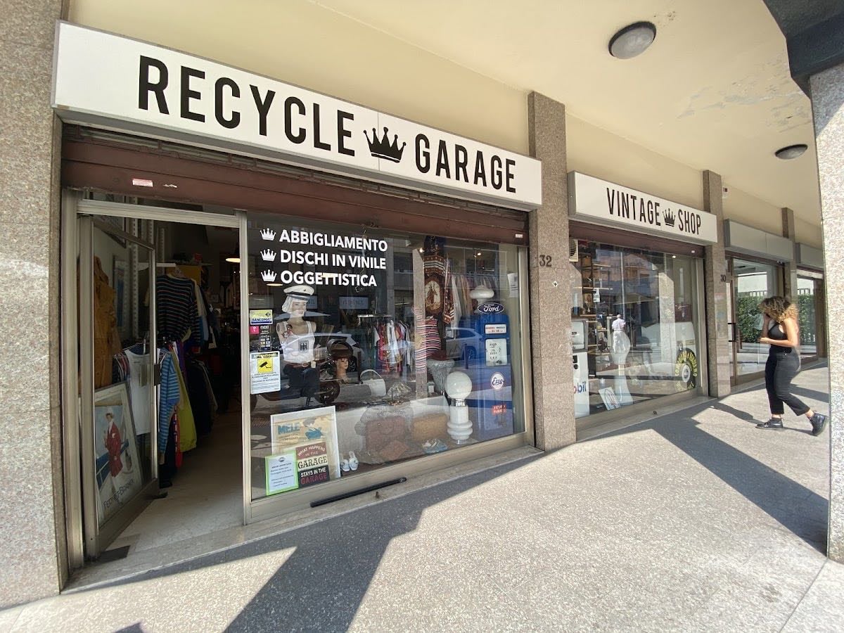 Recycle Garage - Bergamo, mega cool thrift shop, aga pigem kallima poole
