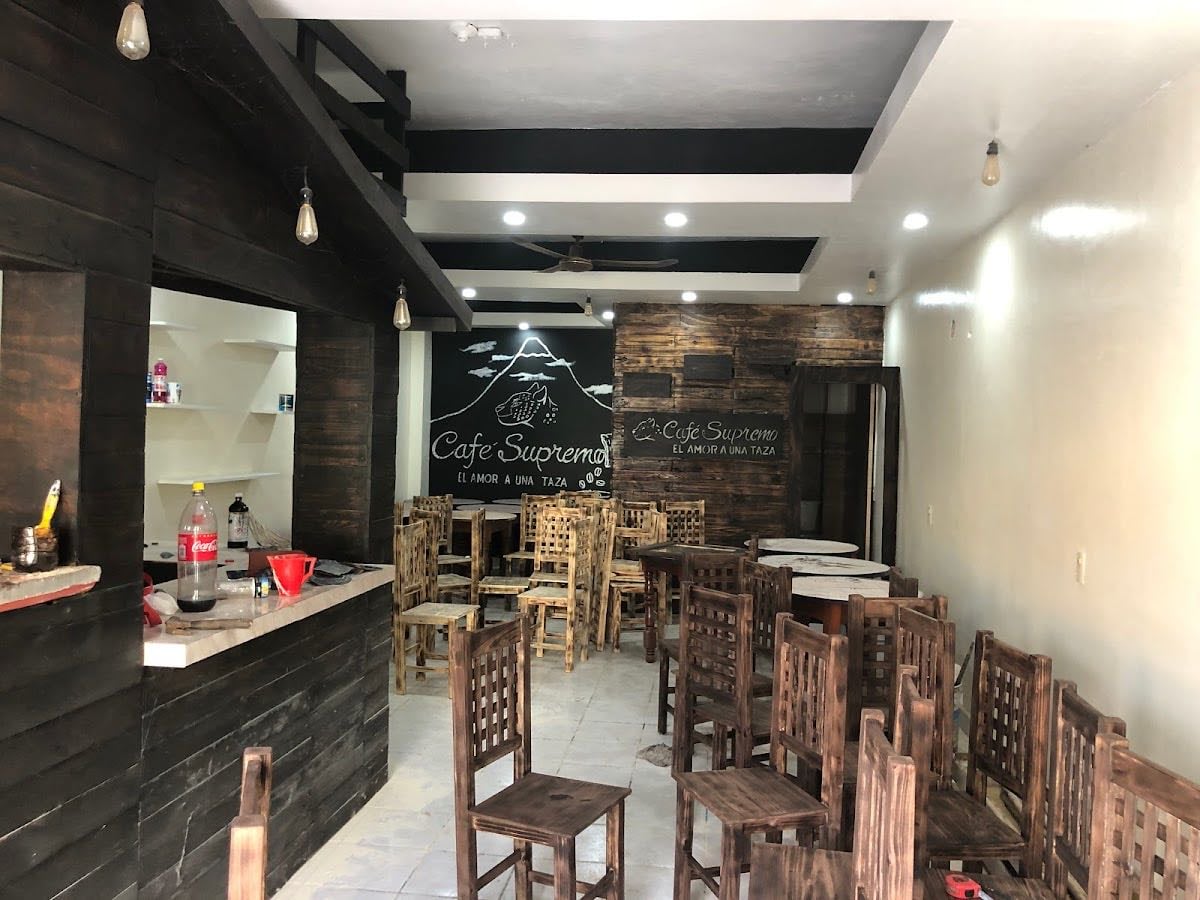 Cafetería “Café Supremo”