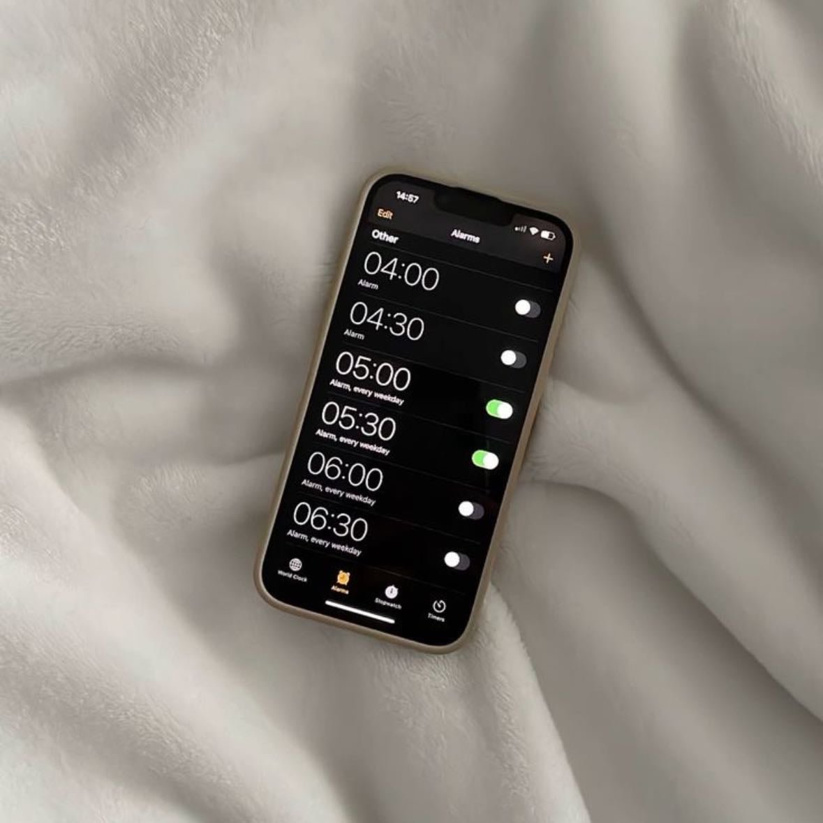౨ৎ wake up early
